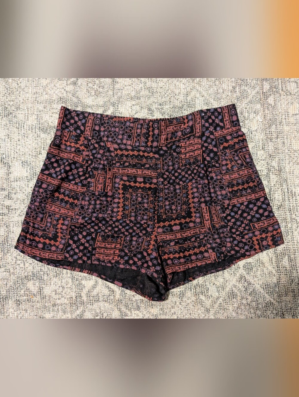 Ecote Shorts